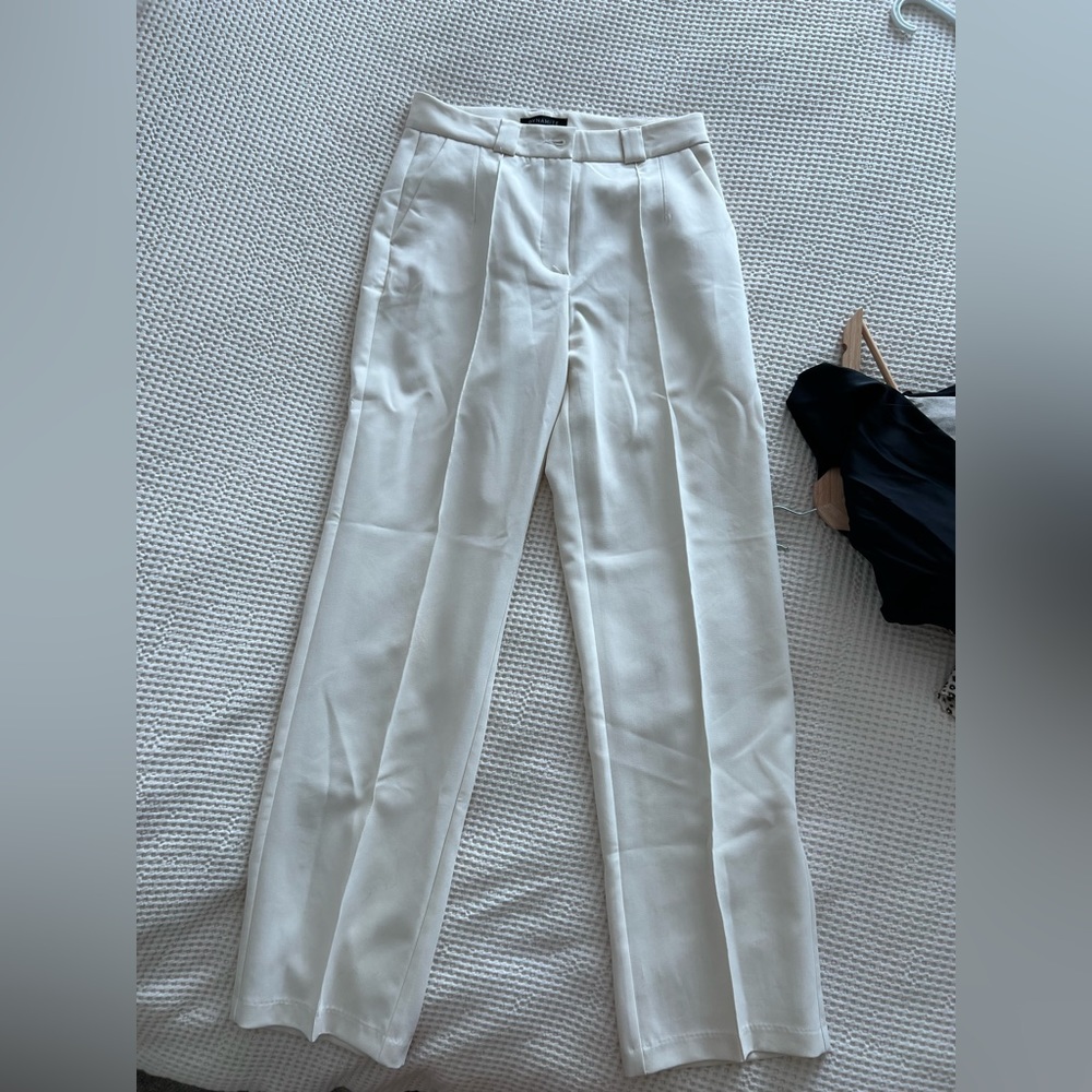 Dynamite pleated pants